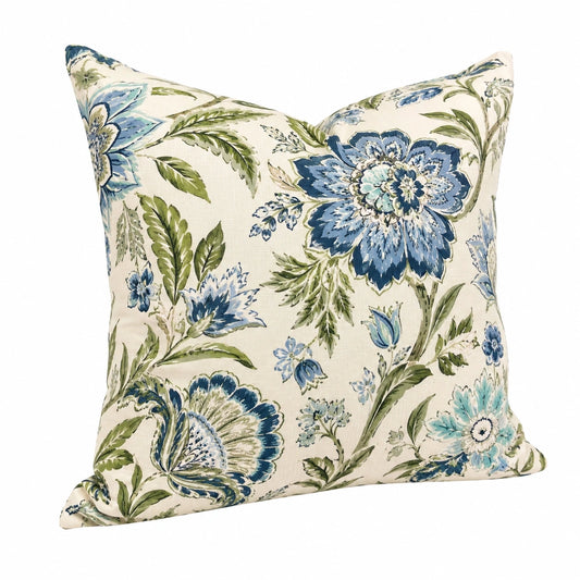 Coussin décoratif 45 x 45 cm en tissu écru à motif floral bleu et vert style botanique